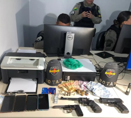 Quarteto faccionado é preso após roubo seguido de sequestro, em Rio Branco